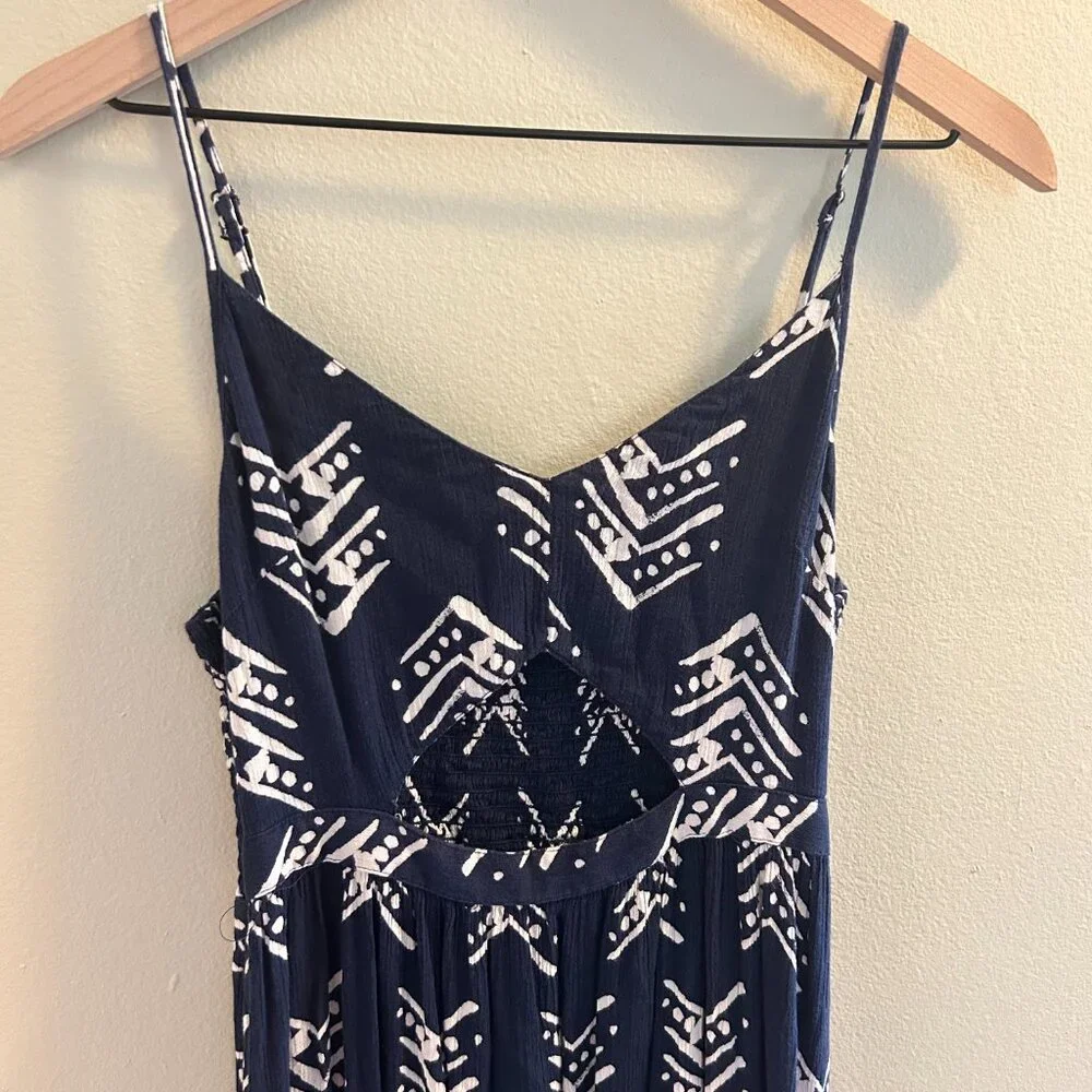 Aerie Tribal Print Maxi Dress Size Medium Navy Blue Sleeveless Cut Out Beach - Picture 3 of 8
